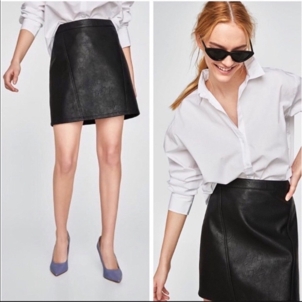 MOVING SALE | Women’s Zara Basics Black Vegan Leather Mini Skirt, Size XL - Picture 2 of 5